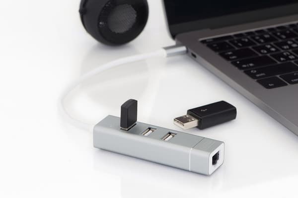 DIGITUS DA-70253 - USB-C dockingstation - 100Mb LAN