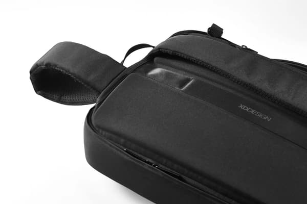 XD Design Stöldskyddsryggsäck BOBBY BIZZ 2.0 SVART