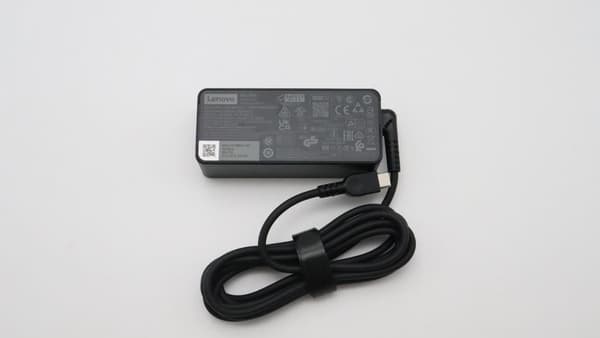 Lenovo 45W USB-C bærbar oplader med multi-spændingsunderstøttelse