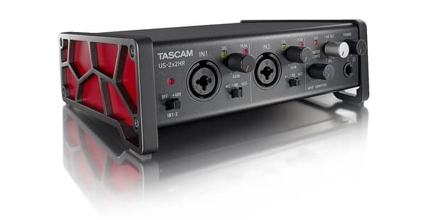 Tascam US-2x2HR - Teräväpiirtoinen USB-ääni-/MIDI-liitäntä (2 sisääntuloa, 2 ulostuloa)