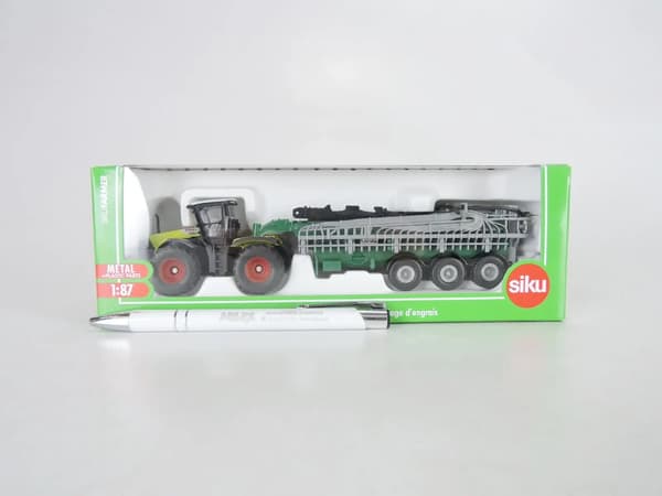 Siku Farmer - ClaasXerion traktor med tank S1827
