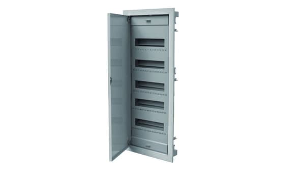 5x12 infälld modulär kopplingsutrustning med metalldörrar IP40 N+PE C.1560