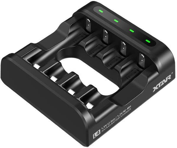 Batterioplader til Li-ion/Ni-MH XTAR L4
