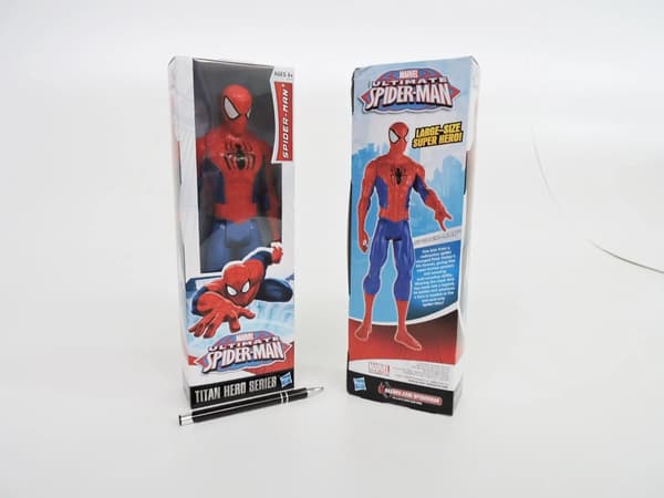 Marvel Spiderman Ultimate Titan Hero figur 30cm