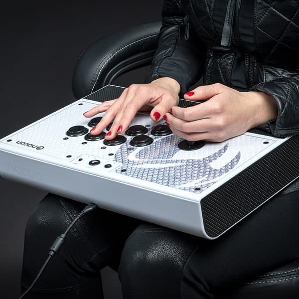 NACON PS5 ARCADE STICK