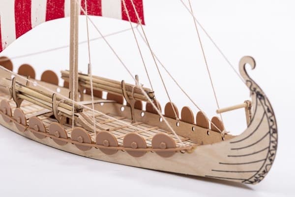 1:50 Mini Oseberg - Skrog av tre