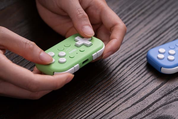 8BitDo Micro Bluetooth Gamepad -peliohjain, vihreä, Switch / Android / Raspberry Pi