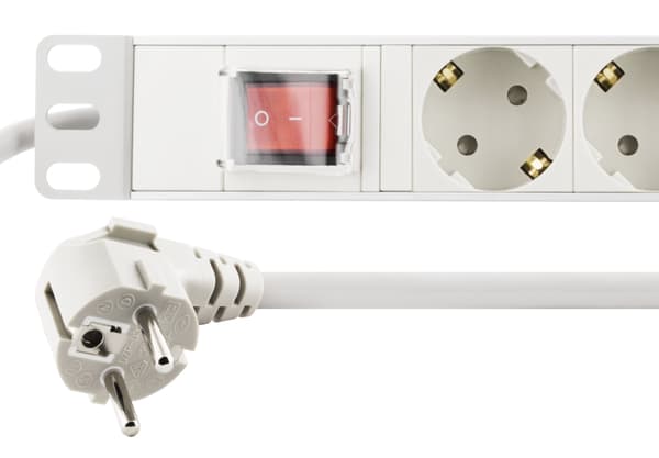 Deltaco Power strip 8xCEE 7/3 sockets 1xCEE 7/7 connection 19"" 1U 3m