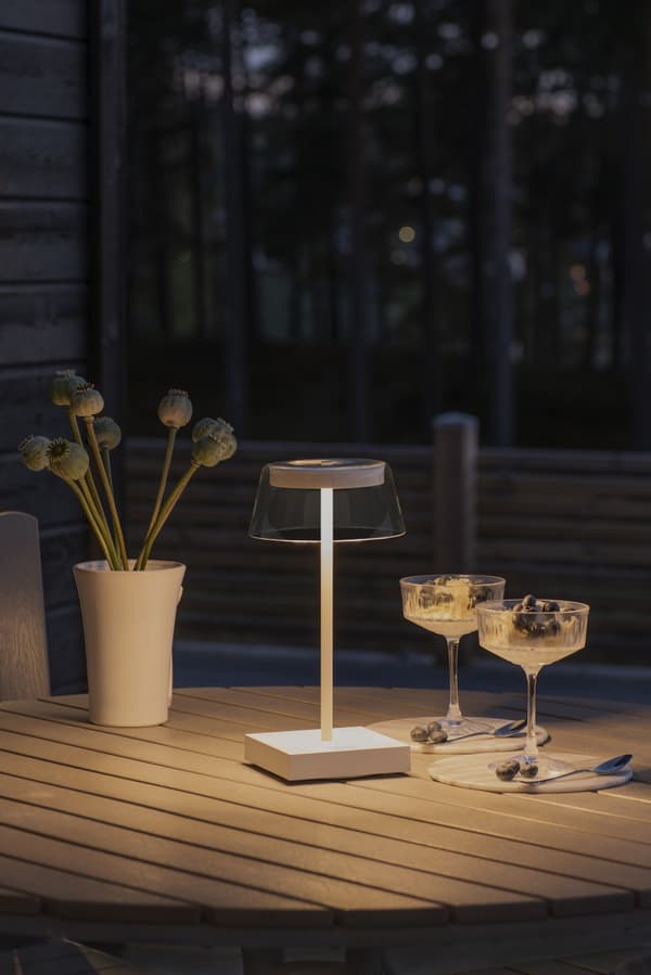 Konstsmide Bordslampa Scilla vit USB Konstsmide