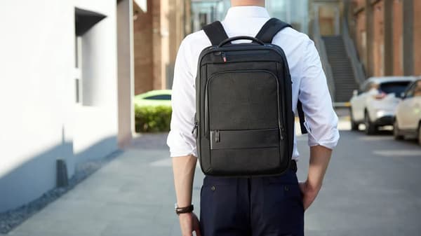 Lenovo ThinkPad Professional 16" Gen 2-computerrygsæk, sort