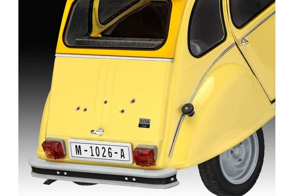 Revell James Bond 'Citroen 2 CV' 1:24 gift set
