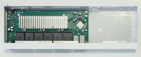 MikroTik Cloud Router Switch CRS326-24G-2S+RM – 24-ports switch
