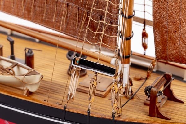 1:50 FD 10 Yawl - Skrog i tre