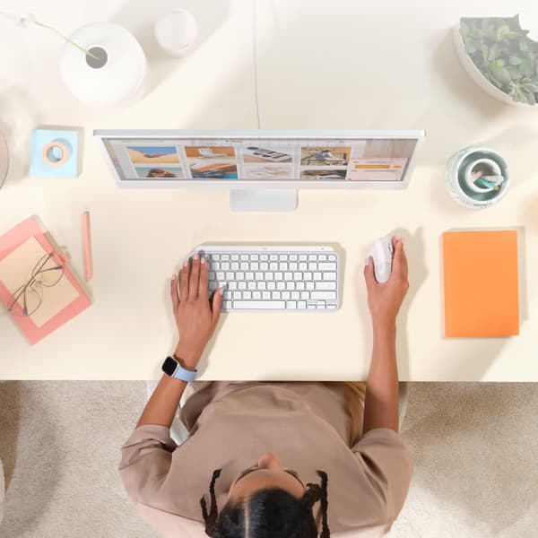 Logitech Lift for Mac Vertical Ergonomic Mouse, Off-White/Pa