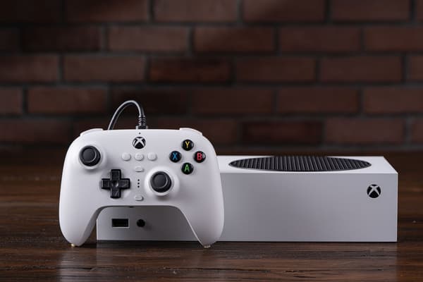 8Bitdo Ultimate Wired Controller - Hall Edition -langaton peliohjain, valkoinen, Xbox / PC