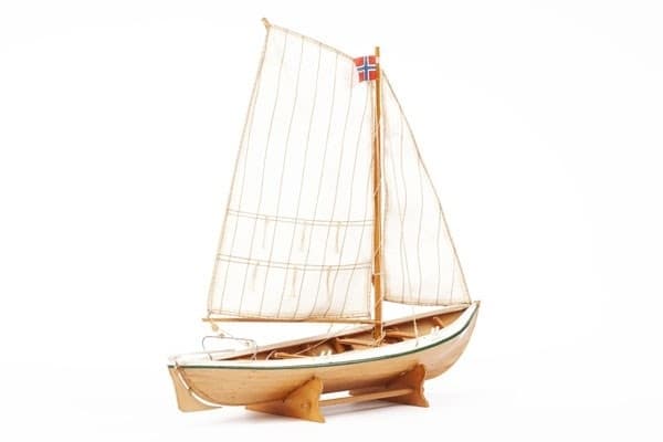1:20 TORBORG - Wooden hull