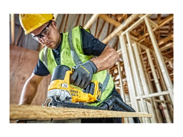 DeWalt Stiksag 18V, uten batteri og ladet