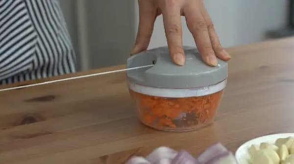 Multislicer for manuell hakking av grønnsaker