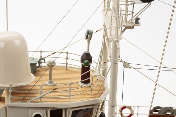 1:45 Calypso - plastic hull