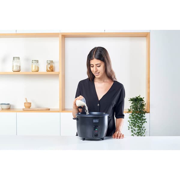 BLACK+DECKER Riskoger 1,8L Sort