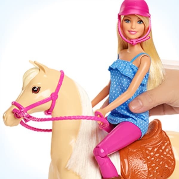 Barbie Dukke og hest