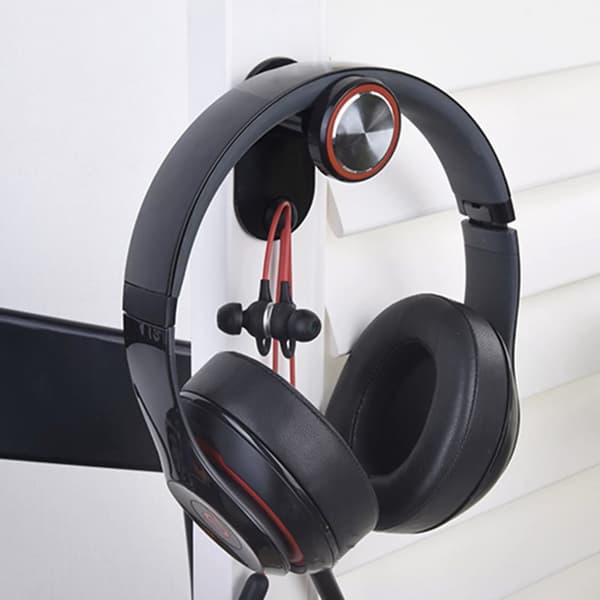 Nedfældbar krog til headset