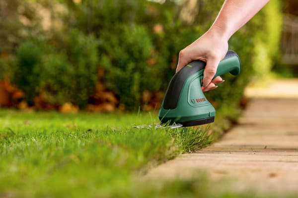 Bosch EasyShear-saks til flishugning