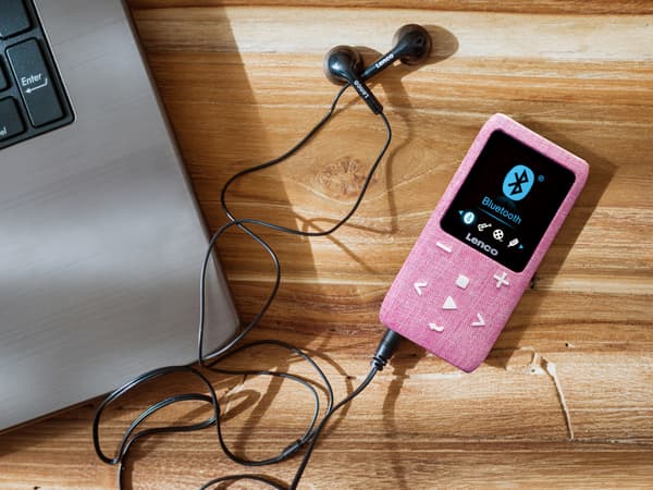 Lenco MP3/MP4-soitin Bluetooth® 8 GB Micro SD-kortti Vaaleanpunainen