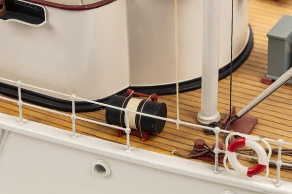 Billing Boats 1:45 Calypso - plastic hull