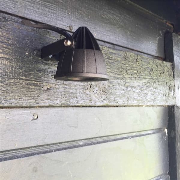 LightsOn Luminus hagespotlight Svart