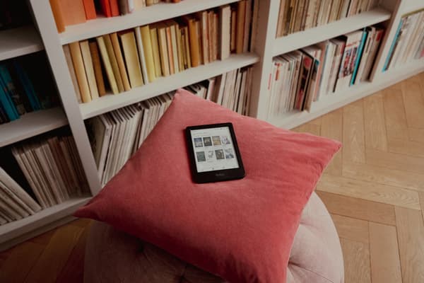 Kobo Clara Colour 6" e-bokleser, svart