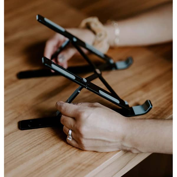 SWEDISH POSTURE Ergonomiskt Datorställ