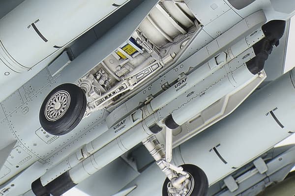 Tamiya 1/48 F-16C (blokk 25/32)