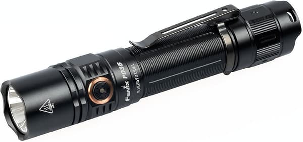 Fenix PD35 V3.0 -taskulamppu, 1700 lm