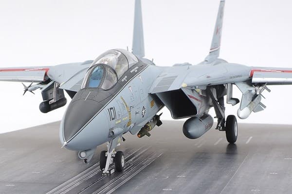 TAMIYA 1/48 Grumman F-14A Tomcat™ (Late Model)