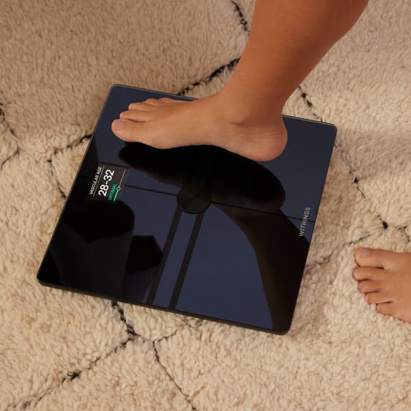 Withings Body Comp Black kropsanalysevægt med wifi-forbindelse