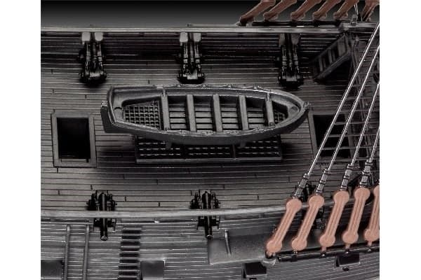 Revell Black Pearl