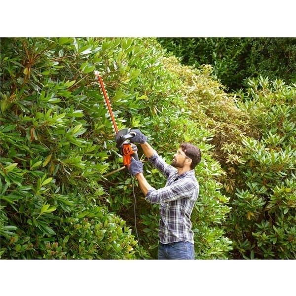 BLACK+DECKER Häcksax 60cm 600W med sågblad