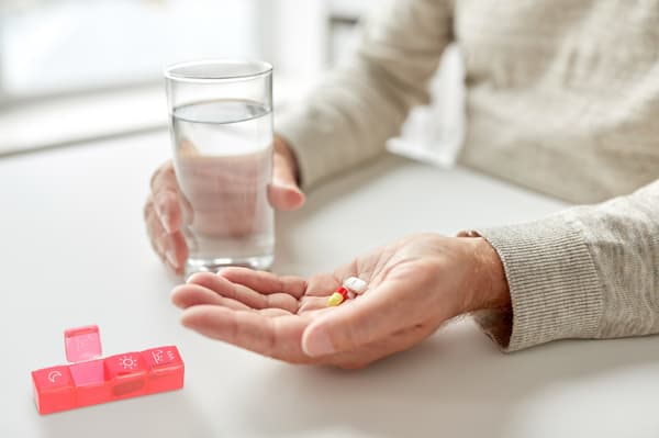 Fysic Portabel pillerhållare