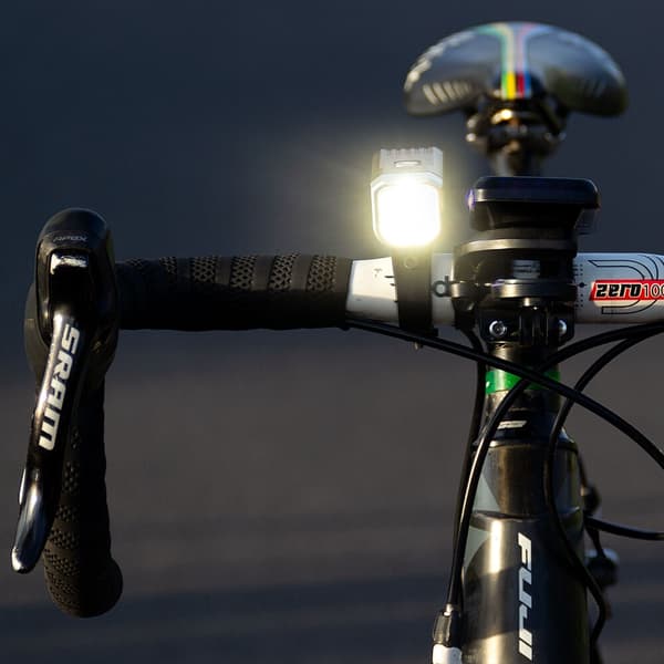 Fenix bC25R cykellygte