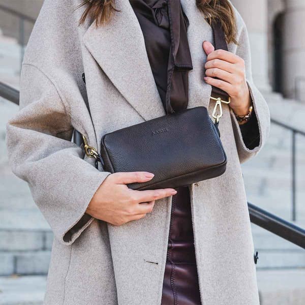 Aarni Crossbody Bag, sort, guld lynlås