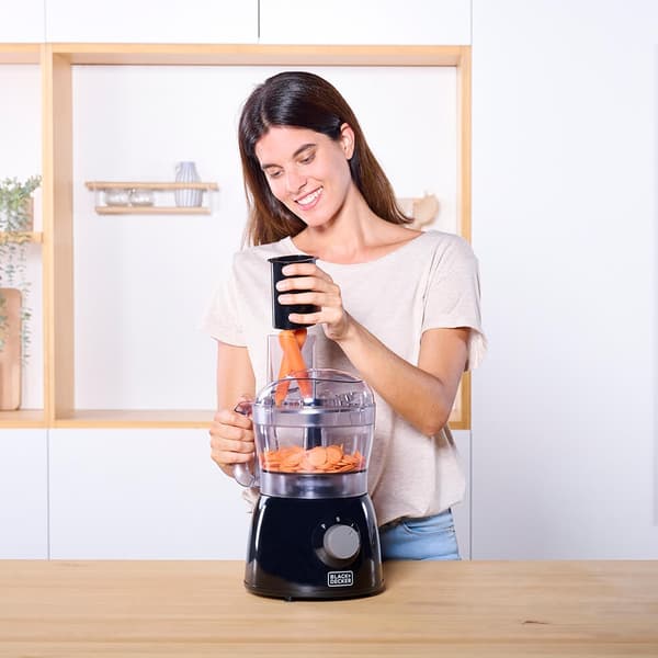 BLACK+DECKER Monitoimikone 600W Musta
