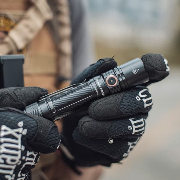 Fenix PD35 V3.0 -taskulamppu, 1700 lm