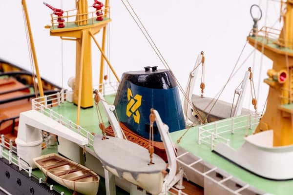 1:90 Zwarte Zee -Plastikkskrog