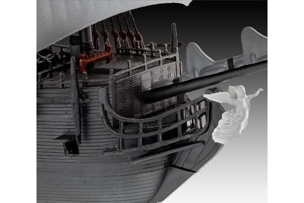 Revell Black Pearl