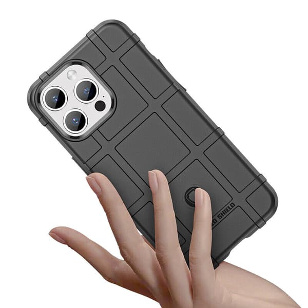 Iskunkestävä kotelo iPhone 15 Pro Maxille, musta