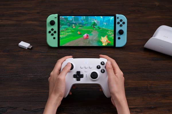 8BitDo Ultimate Bluetooth Controller, Vit, Switch / PC