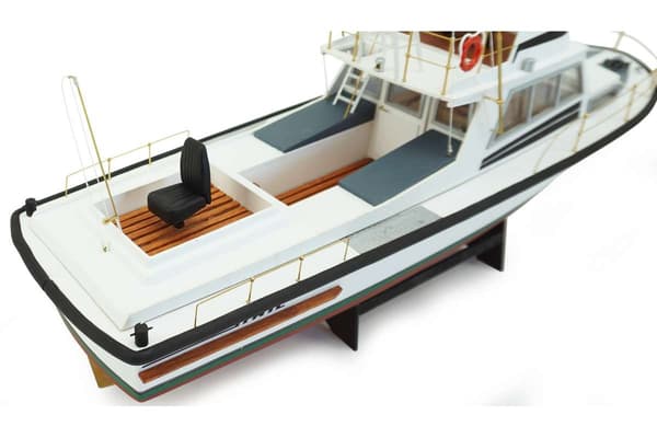 1:30 White Star - Plastic hull