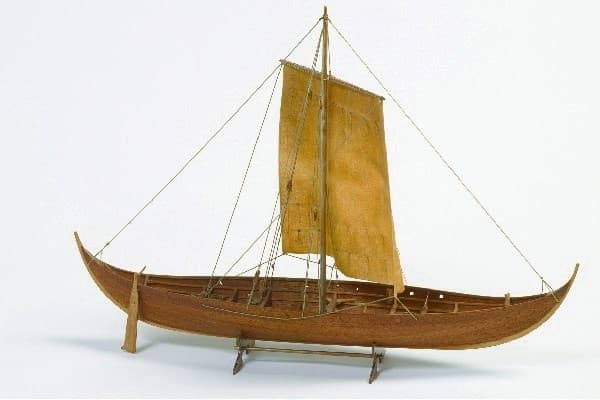 1:25 Roar Ege - Skrog i tre