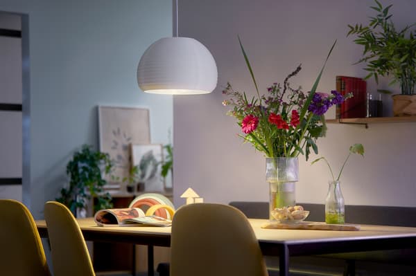 Philips Ultraeffektiv LED-lampe, E27, 4000K, 840 lm